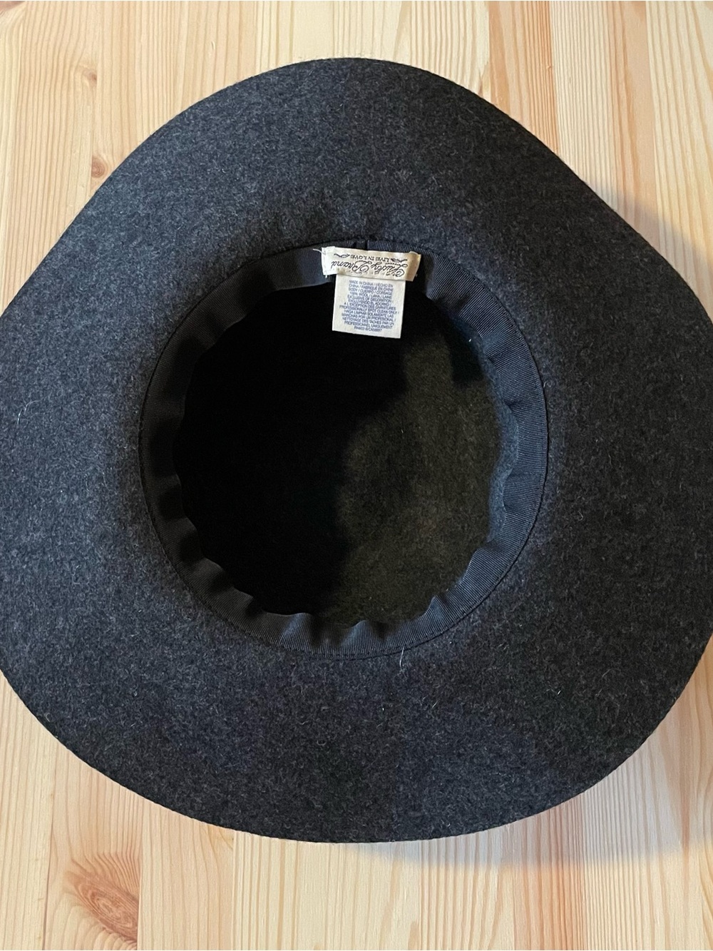 Bundle Hat - Picture 4 of 11